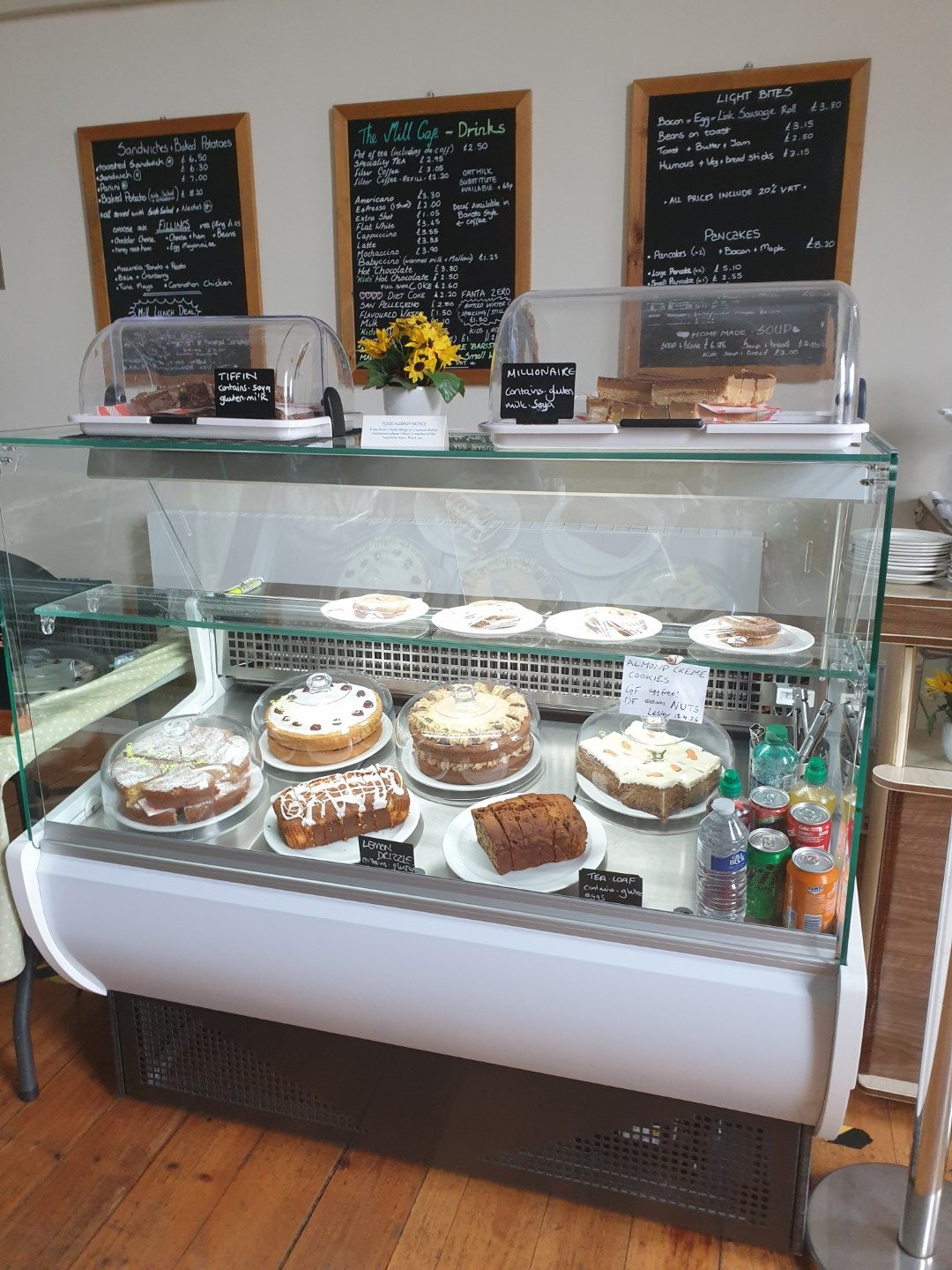 New refrigerated display unit